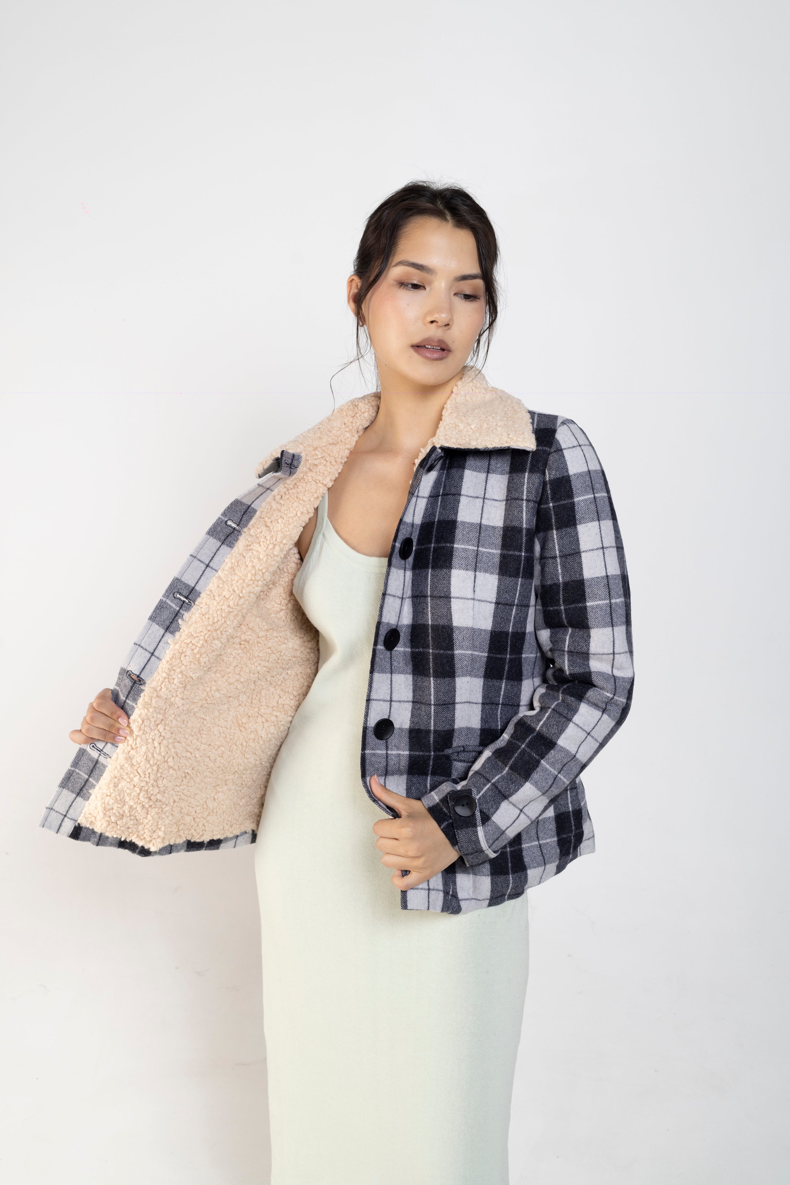 Eloise Boucle Lined Cropped Jacket In Grey Plaid