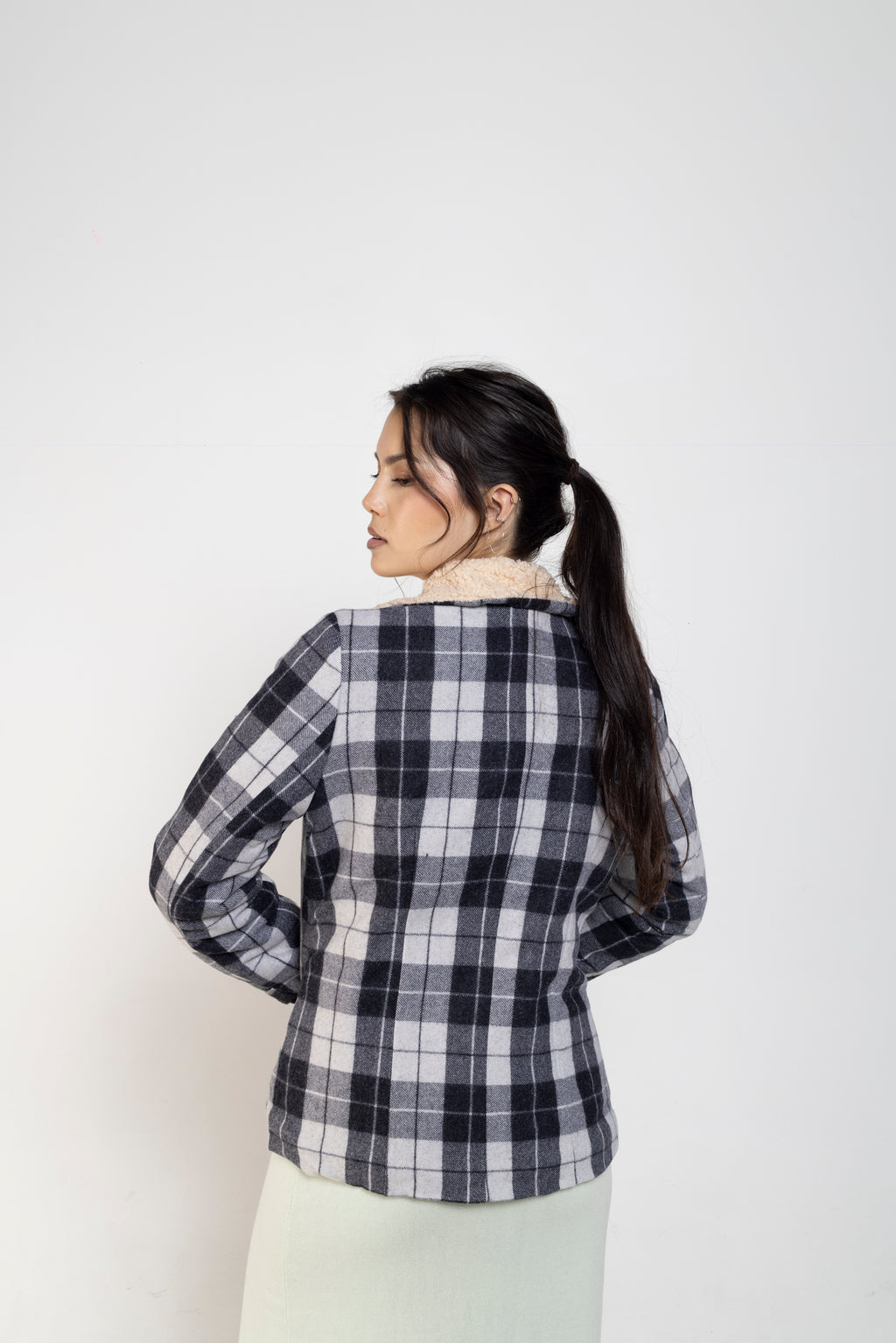 Eloise Boucle Lined Cropped Jacket In Grey Plaid