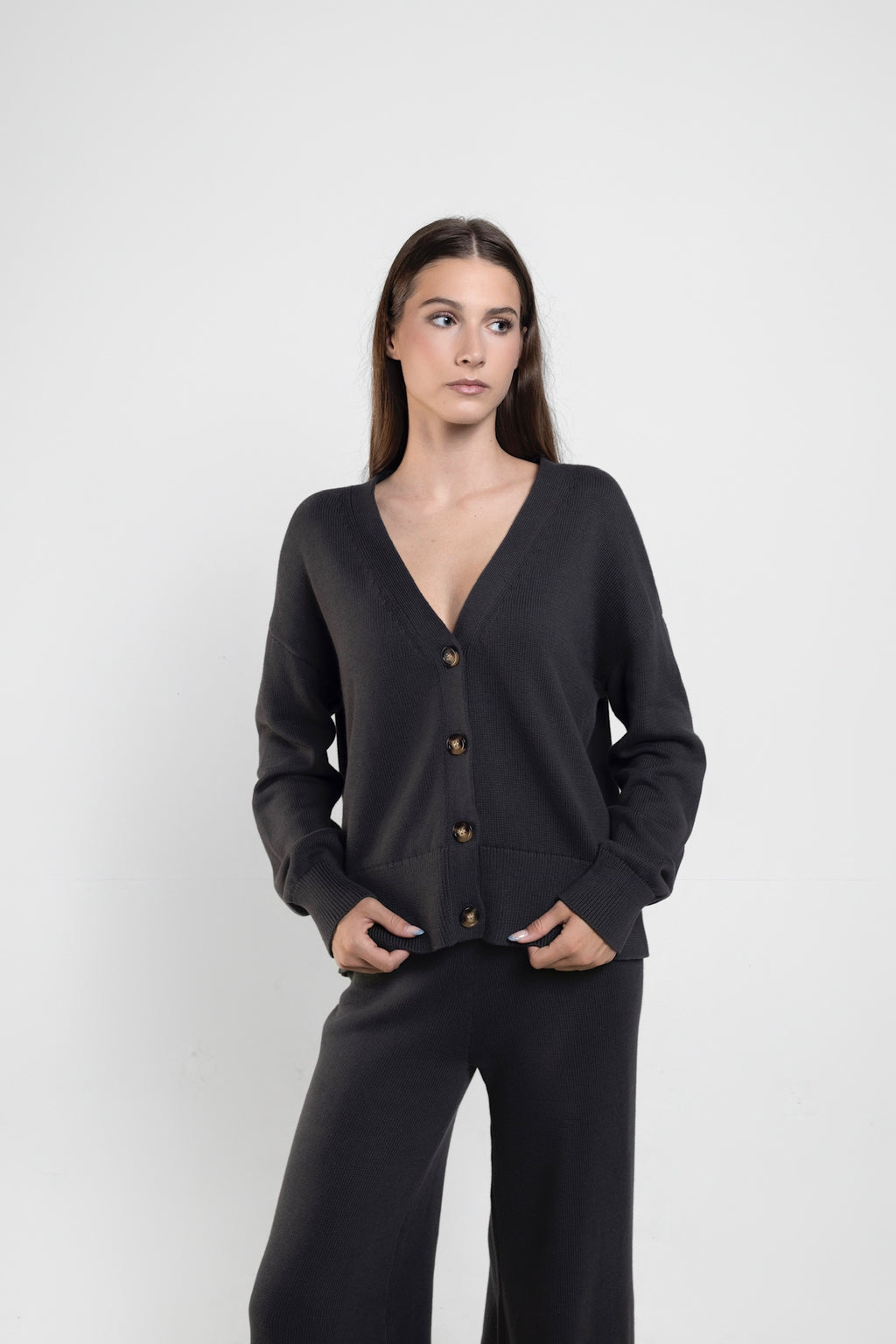 Ivy Drop Shoulder Cardigan In Charcoal