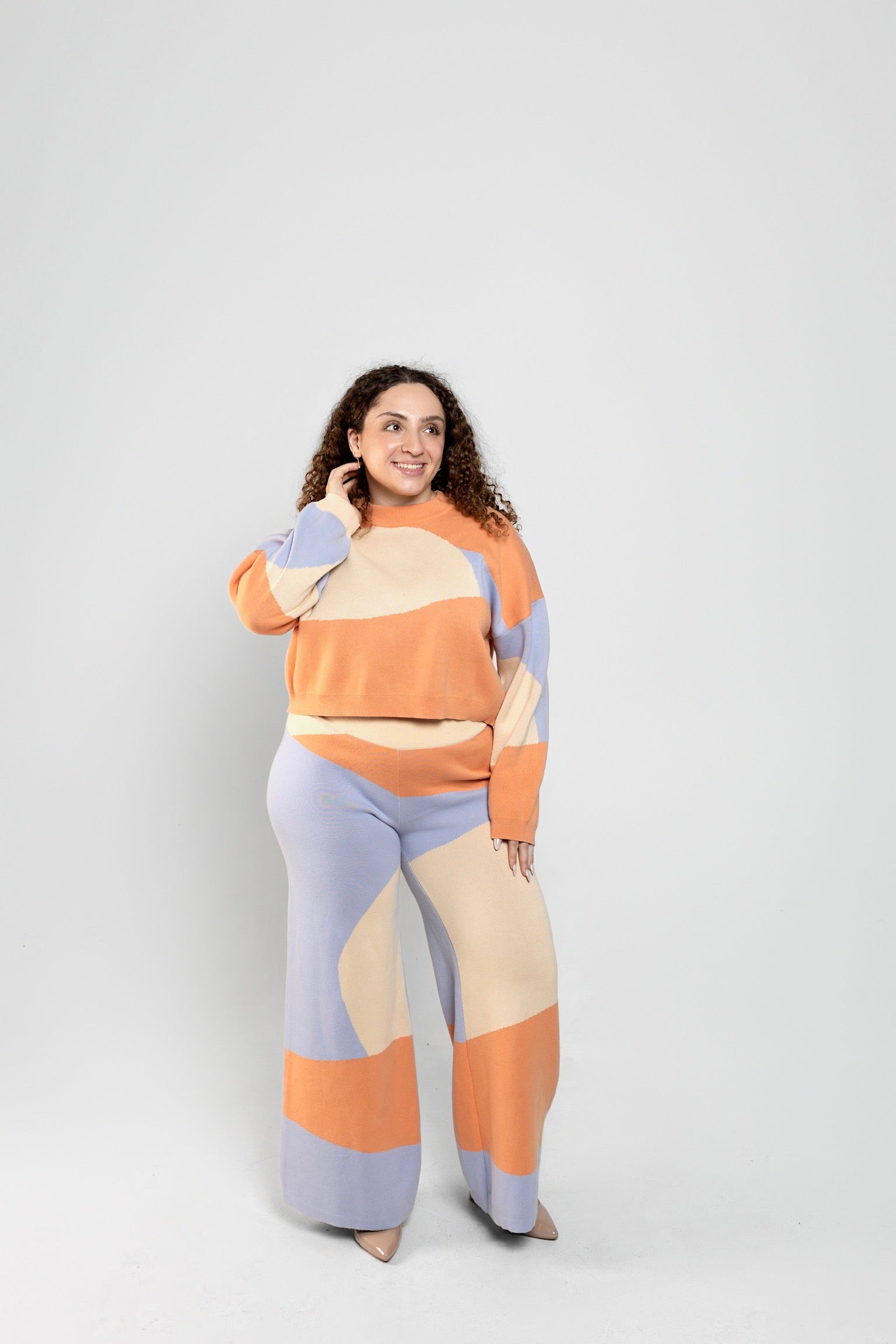 Nala Cropped Crewneck Sweater In Desert Sunset