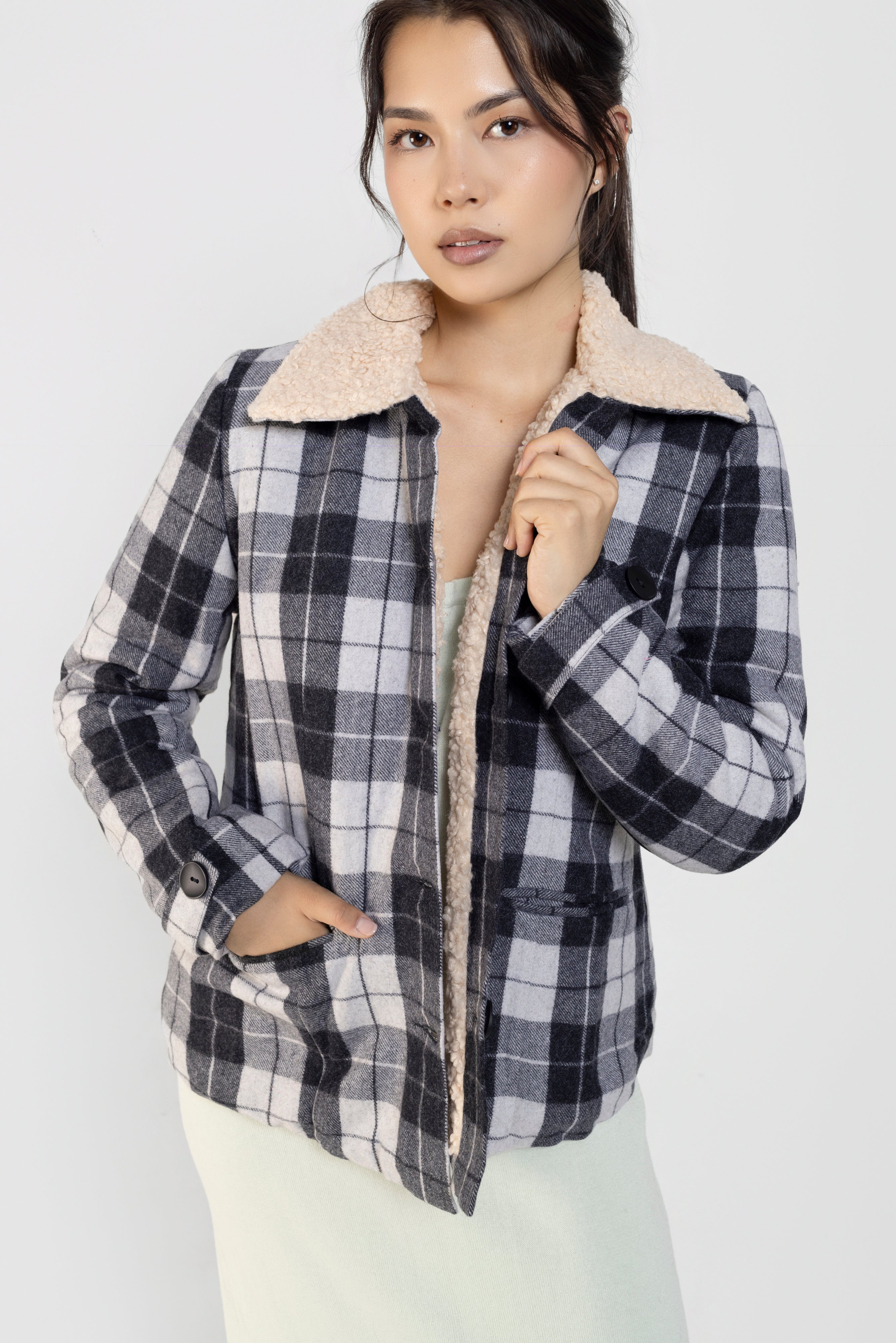 Eloise Boucle Lined Cropped Jacket In Grey Plaid