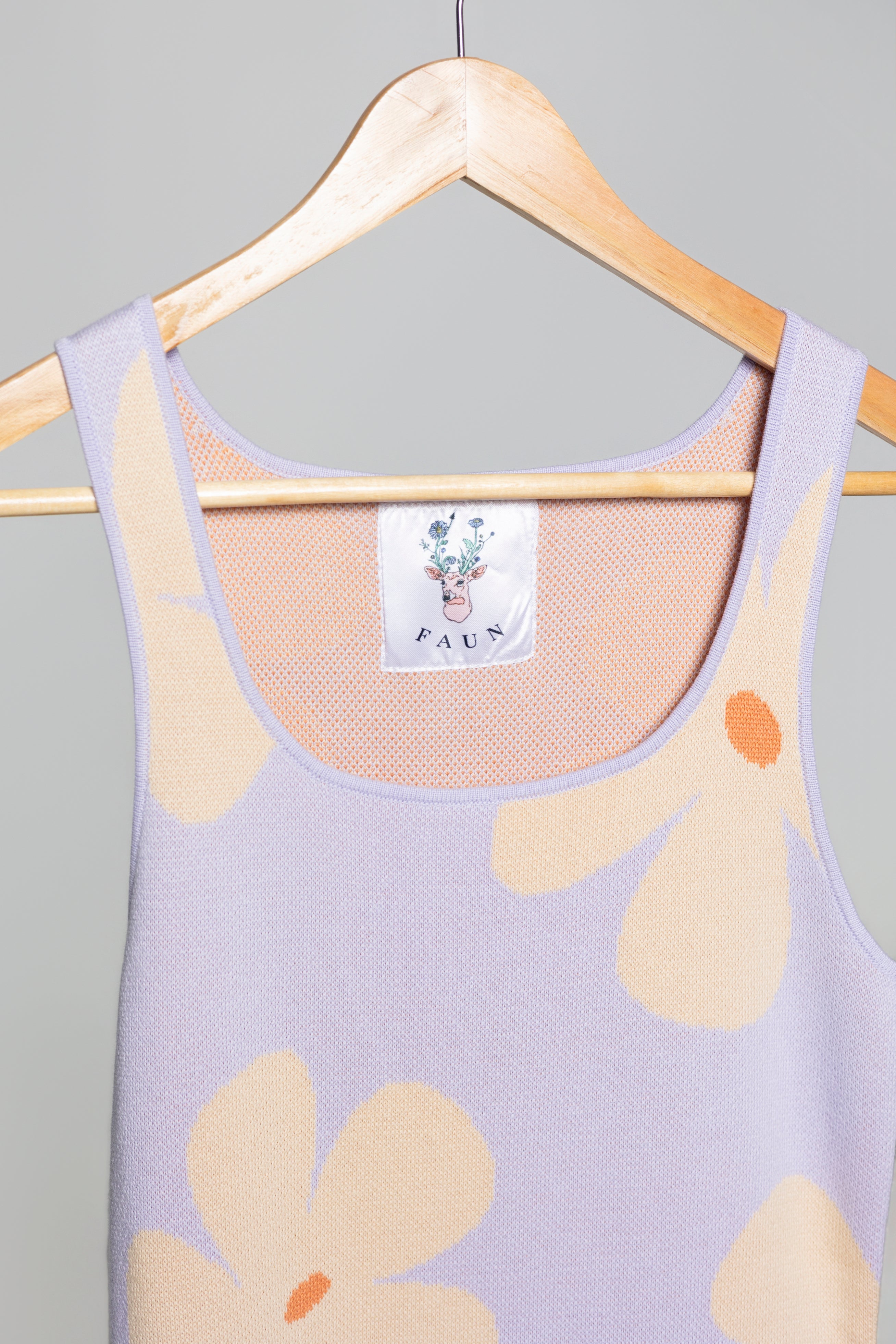 Essentia Fitted Knit Dress In Lilac Daisy Print