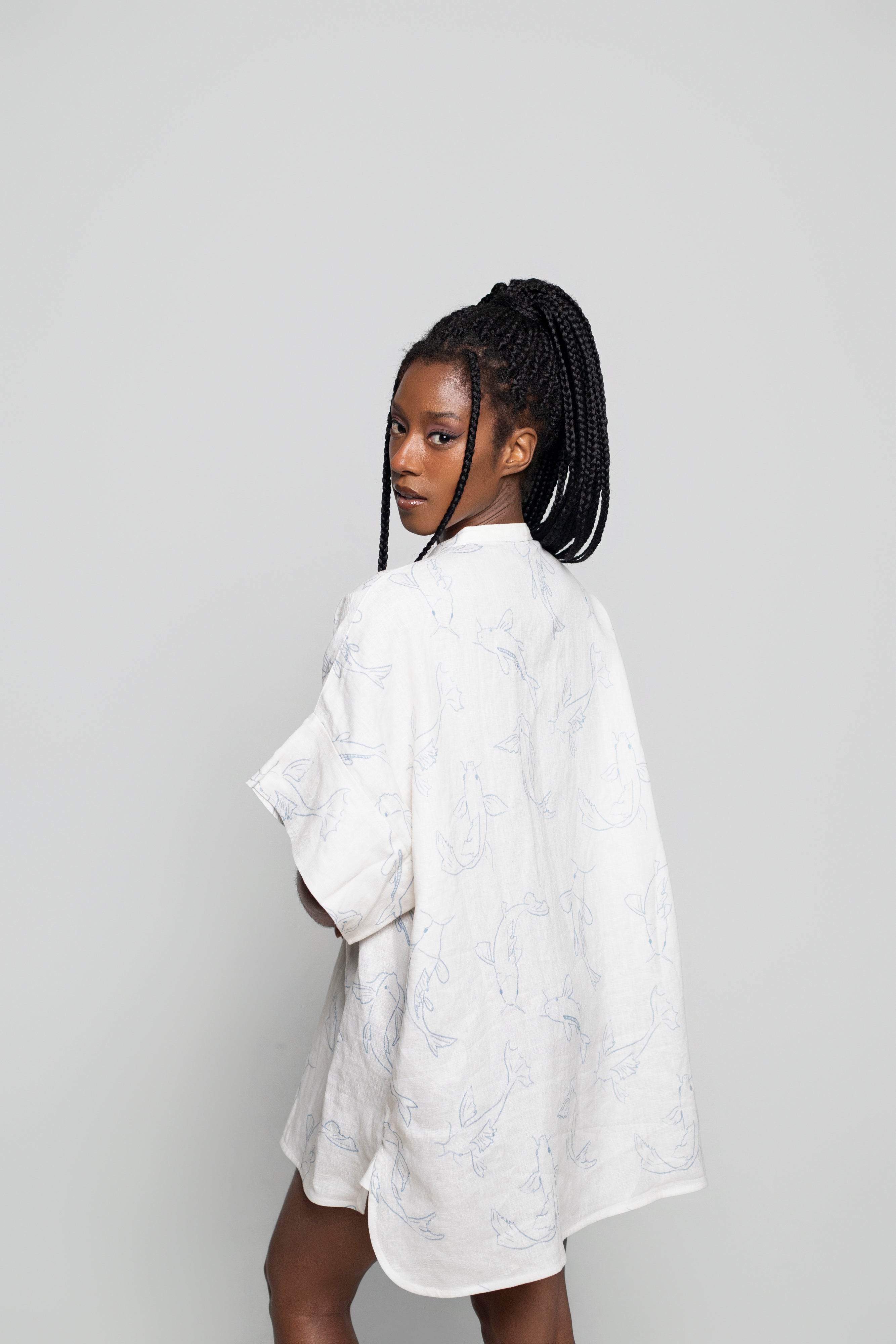 Acting Koi Boxy Linen Shirt Dress In White And Blue