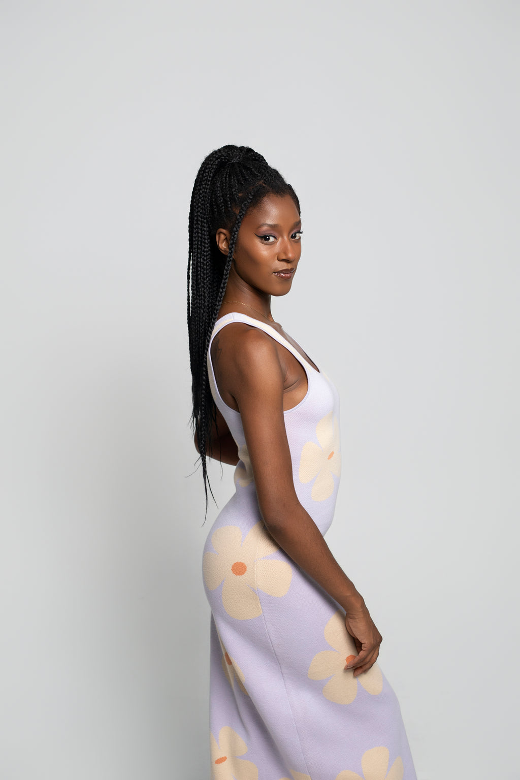 Essentia Fitted Knit Dress In Lilac Daisy Print