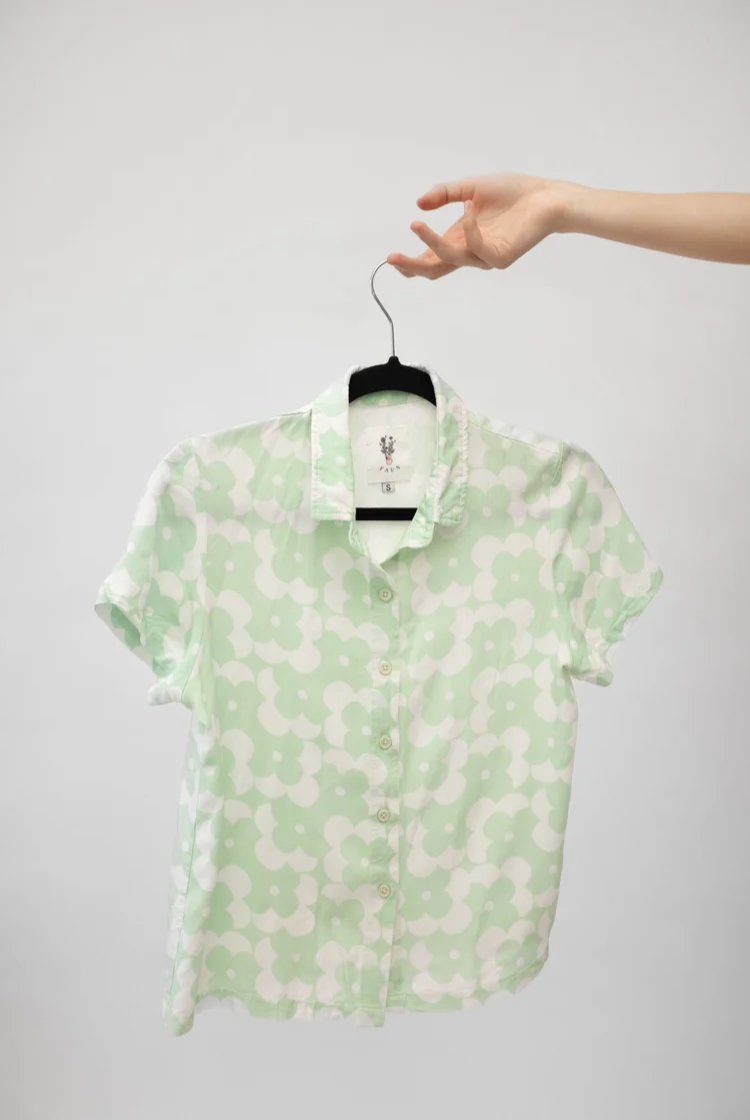 Green Retro Floral Print Button Up Collared Shirt