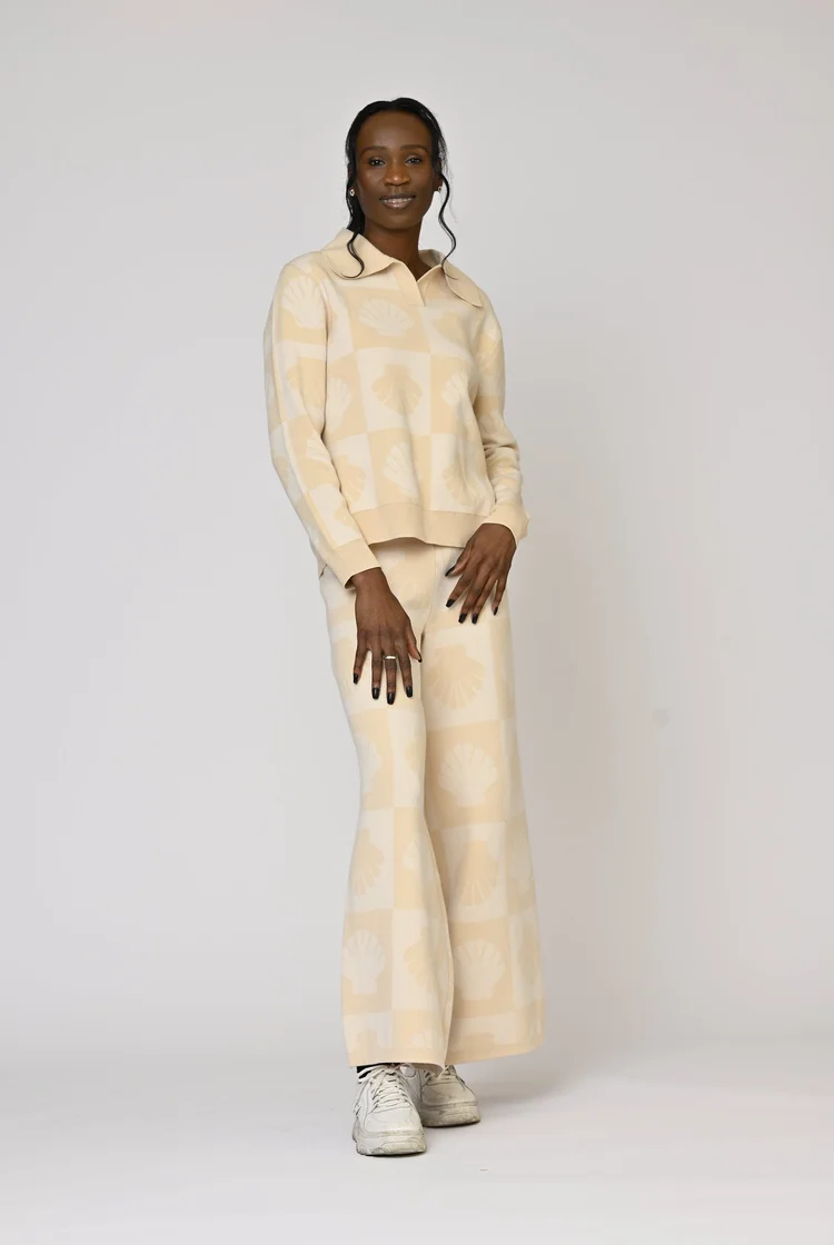 Farah Wide Leg Pants in Tan Shell Print