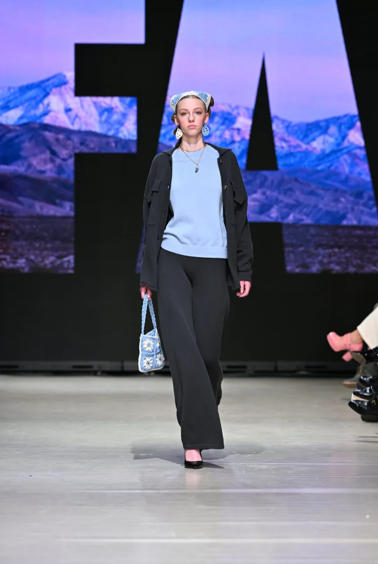 Farah Wide Leg Knit Pants In Charcoal